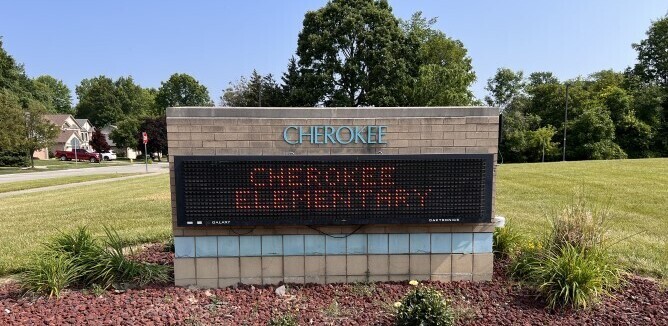 Cherokee Sign